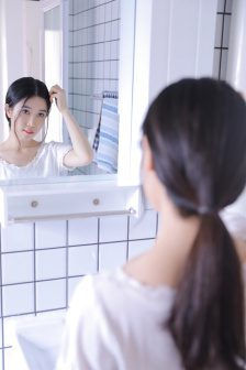 哦美色
